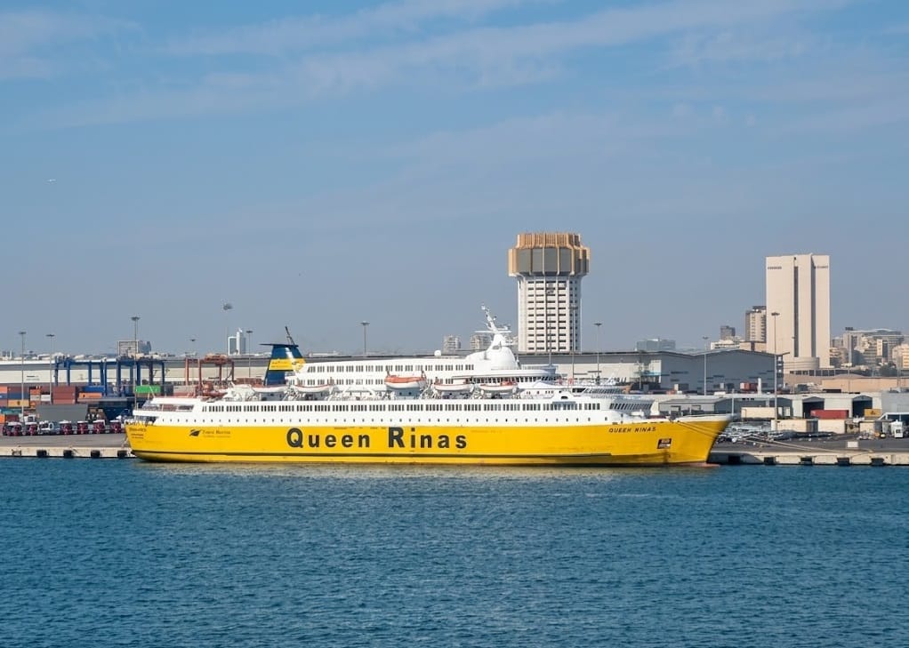 M/V QUEEN RINAS